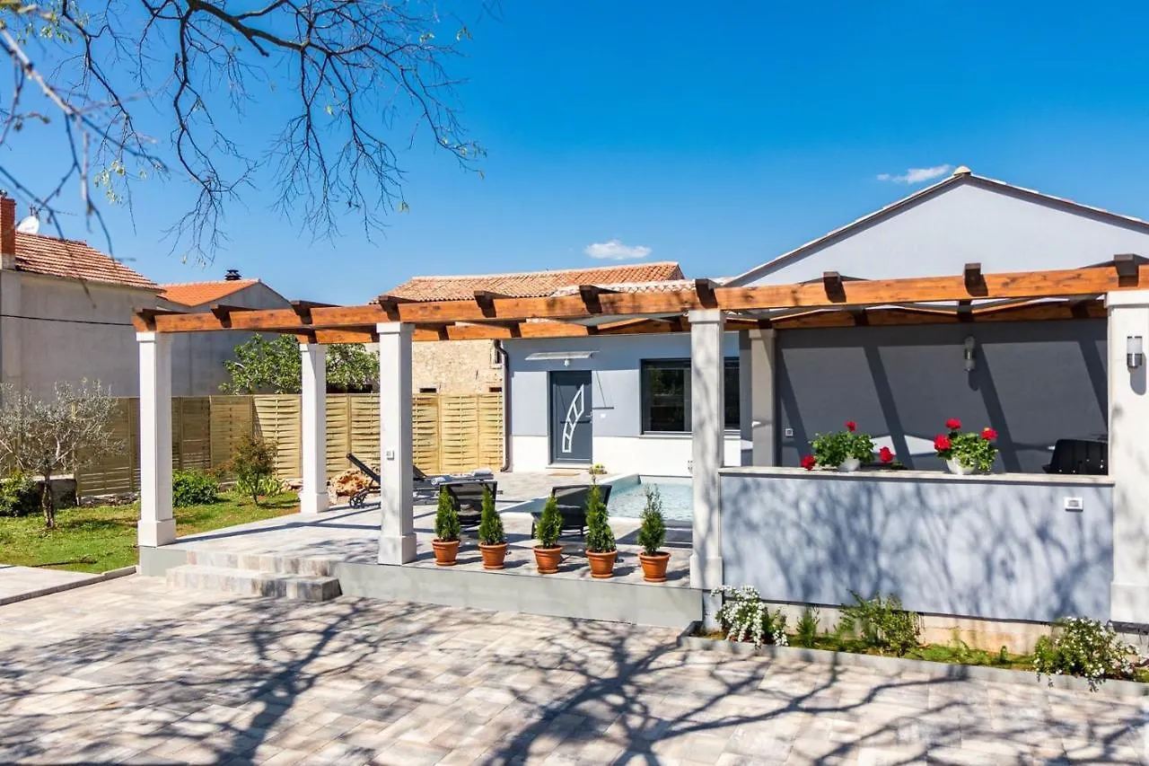 Villa Sunny Home Galizana