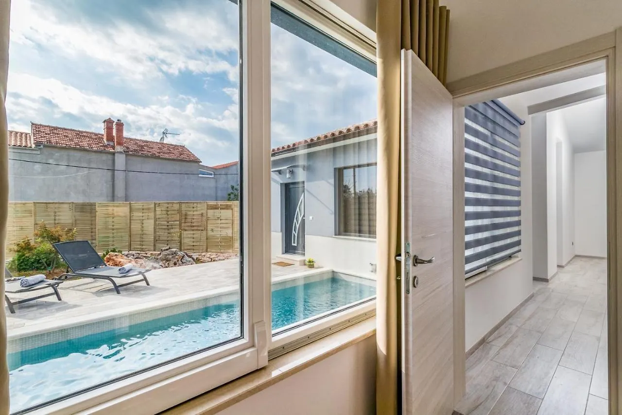 Villa Sunny Home Galizana Croatia