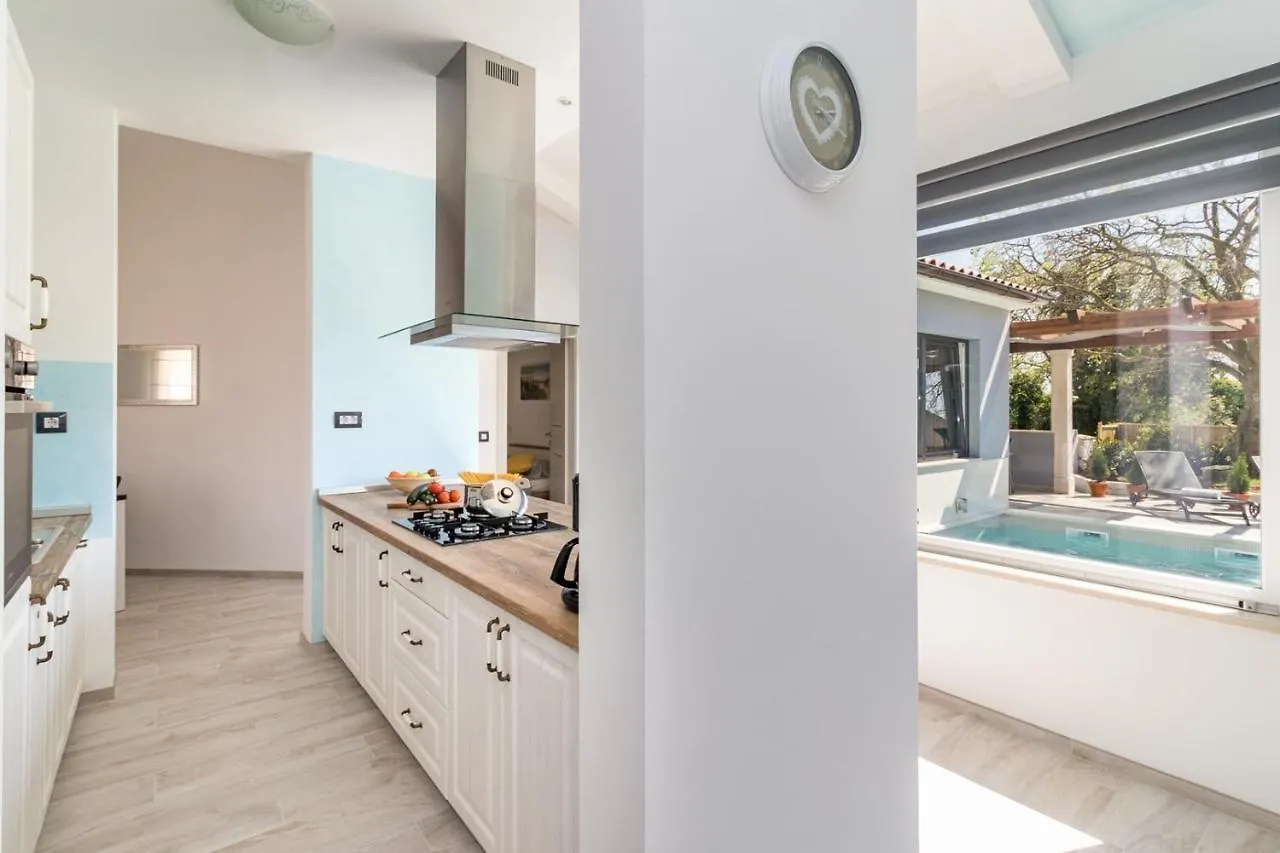 Villa Sunny Home Galizana 0*,